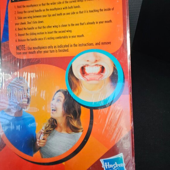 New Speak Out Board Game By Hasbro In Original Sealed Box - Picture 6 of 9